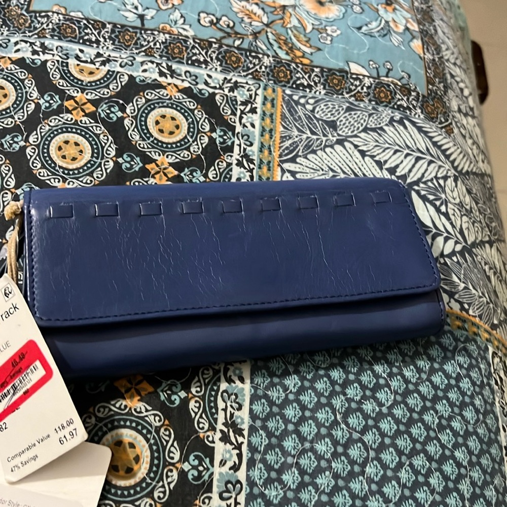 New Hobo smooth leather wallet